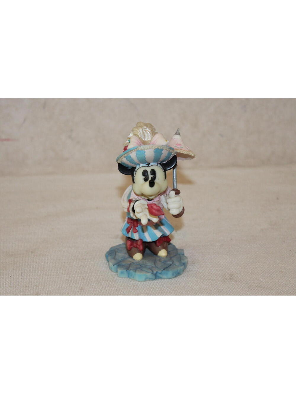Disney Enesco Kiss Me Honey Do Minnie Mouse Figurine 292907 Vintage Collectible
